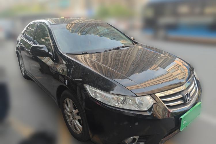 Used Honda Spirior 2013 2.0L Luxury Edition Front Right 45 Deg