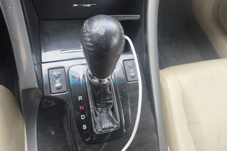 Used Honda Spirior 2013 2.0L Prestige Edition Gear Lever