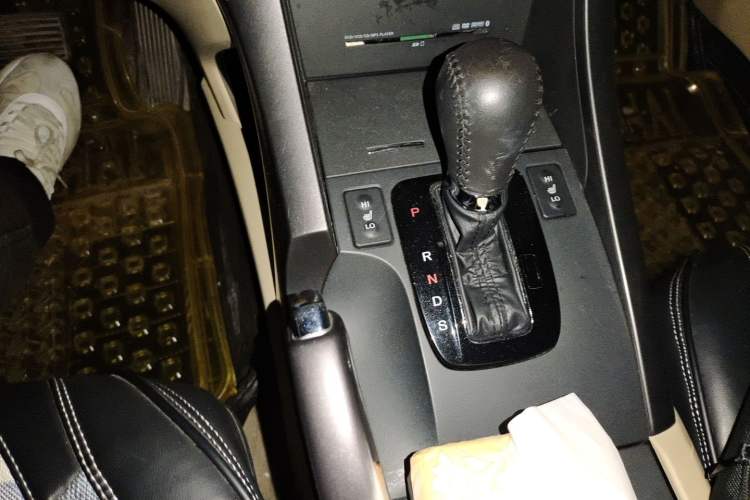 Used Honda Spirior 2013 2.4L Luxury Edition Gear Lever