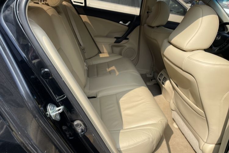 Used Honda Spirior 2013 2.4L Luxury Edition Interior 7