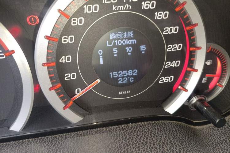 Used Honda Spirior 2013 2.4L TYPE-S Odometer Close Up