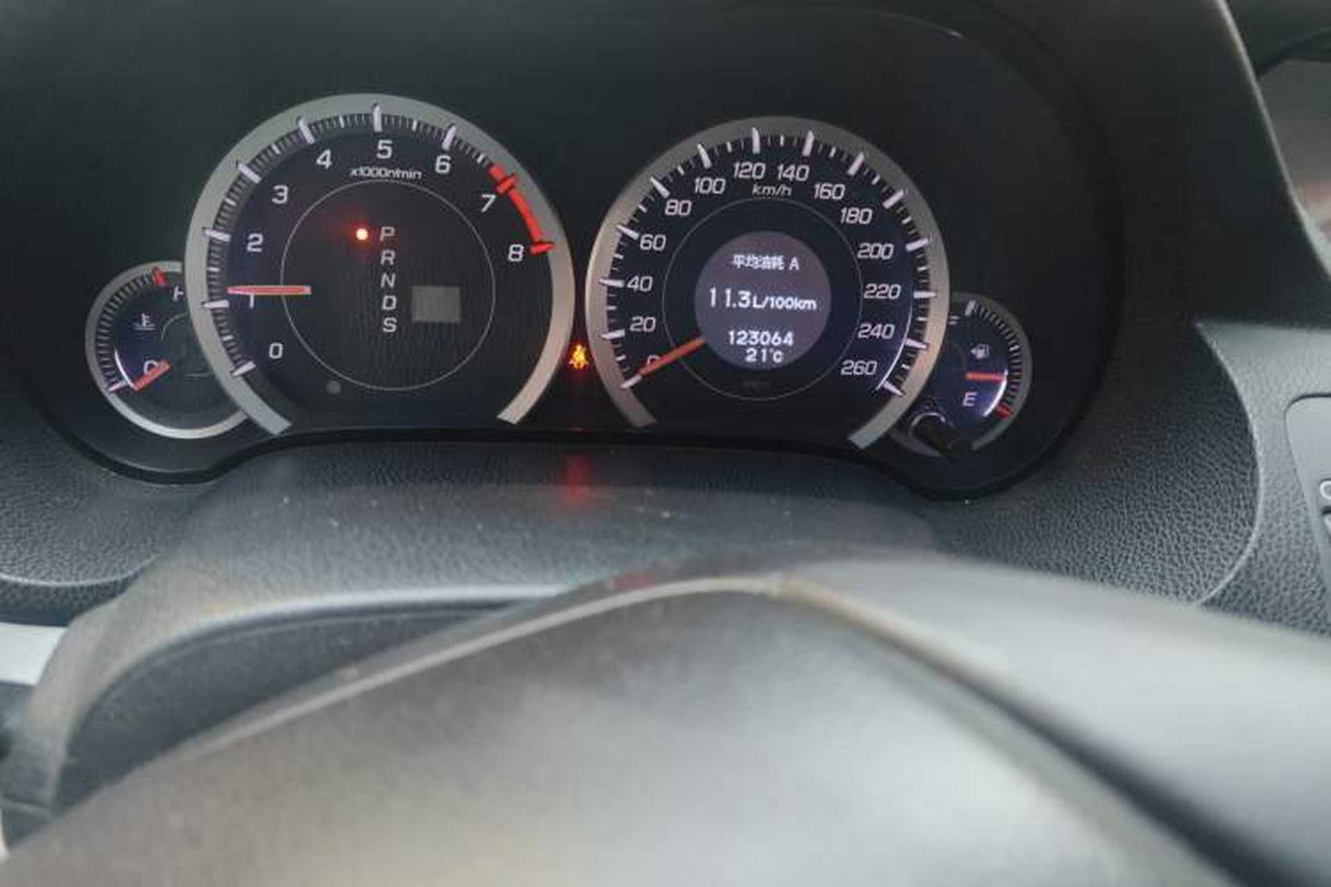 Used Honda Spirior 2013 2.0L Luxury Edition Odometer Close Up