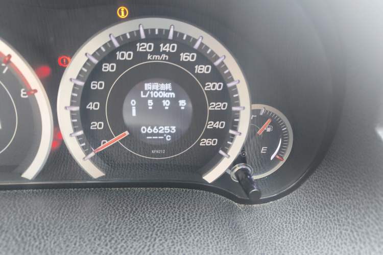 Used Honda Spirior 2013 2.0L Prestige Edition Odometer Close Up