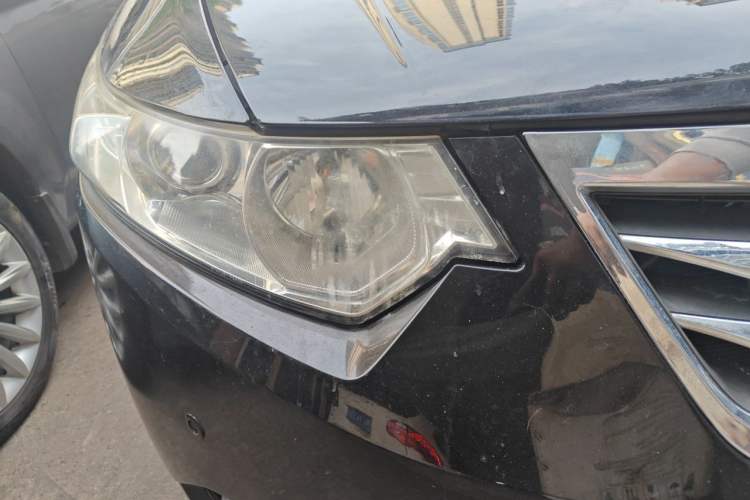 Used Honda Spirior 2013 2.0L Luxury Edition Right Front Headlight