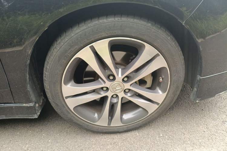 Used Honda Spirior 2013 2.4L TYPE-S Right Front Wheel Hub