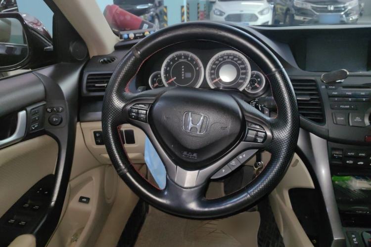 Used Honda Spirior 2013 2.0L Luxury Edition Steering Wheel