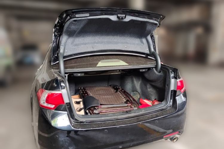 Used Honda Spirior 2013 2.4L Luxury Edition Trunk