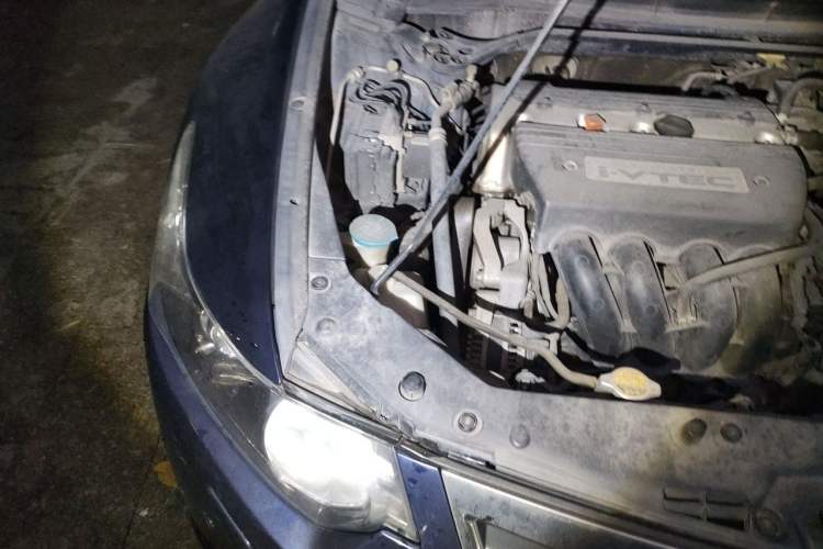 Used Honda Spirior 2013 2.4L TYPE-S Engine Bay Right