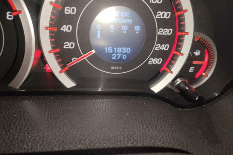 Used Honda Spirior 2013 2.4L TYPE-S Odometer Close Up
