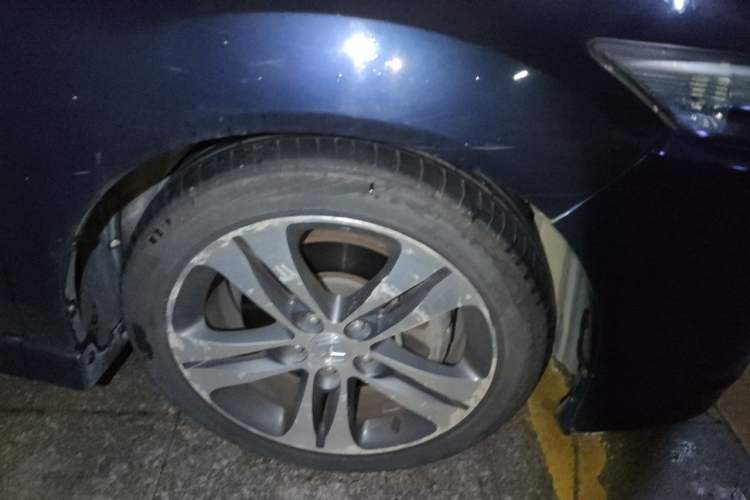Used Honda Spirior 2013 2.4L TYPE-S Right Front Wheel Hub