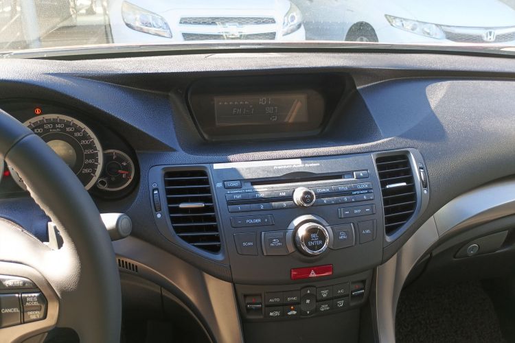 Used Honda Spirior 2013 2.4L Luxury Edition Audio And AC Panel