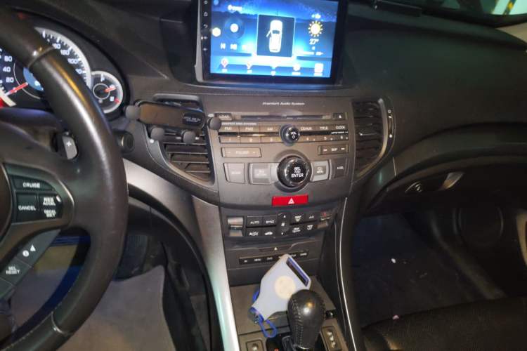 Used Honda Spirior 2013 2.4L Luxury Edition Audio And AC Panel