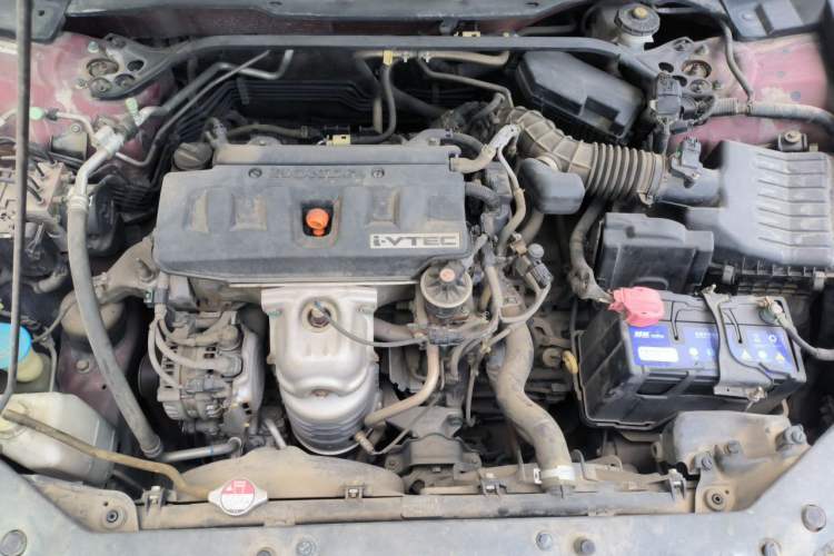 Used Honda Spirior 2013 2.0L Luxury Edition Engine Bay