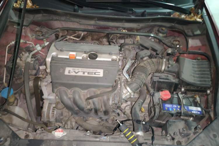 Used Honda Spirior 2013 2.4L Luxury Edition Engine Bay