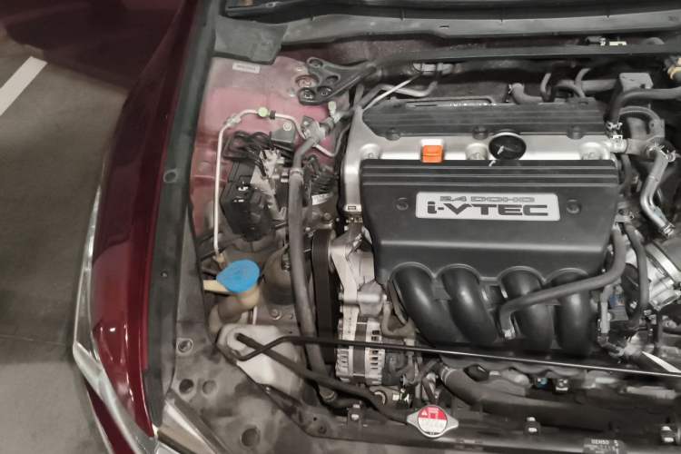 Used Honda Spirior 2013 2.4L Luxury Edition Engine Bay Right