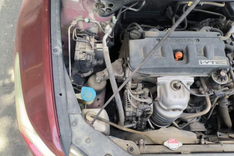 Used Honda Spirior 2013 2.0L Luxury Edition Engine Bay Right