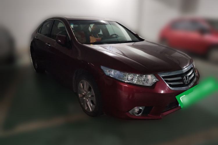 Used Honda Spirior 2013 2.4L Luxury Edition Front Right 45 Deg