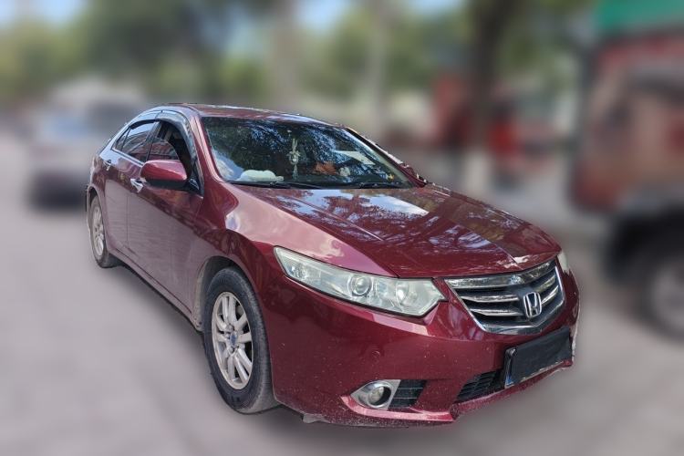 Used Honda Spirior 2013 2.0L Luxury Edition Front Right 45 Deg