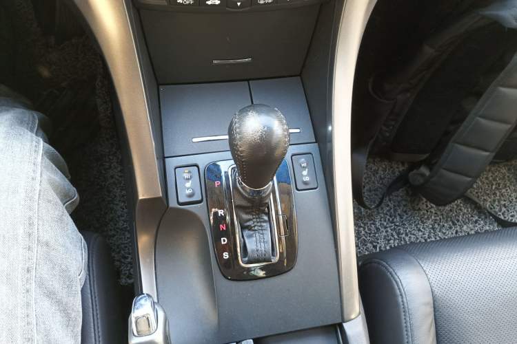 Used Honda Spirior 2013 2.4L Luxury Edition Gear Lever