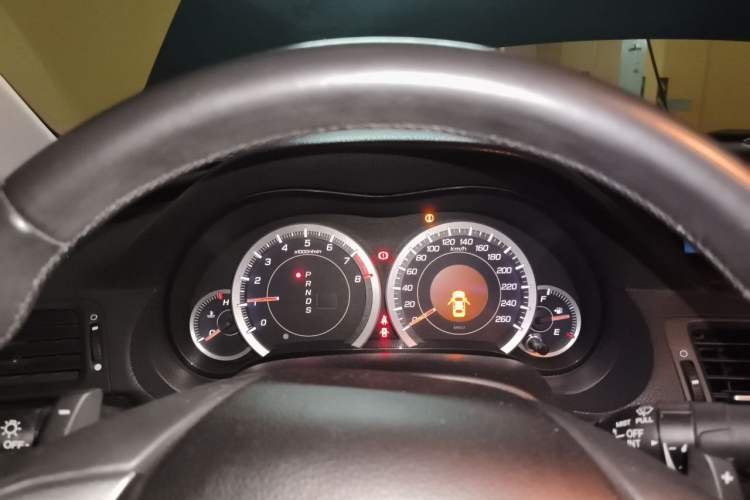 Used Honda Spirior 2013 2.4L Luxury Edition Instrument Cluster