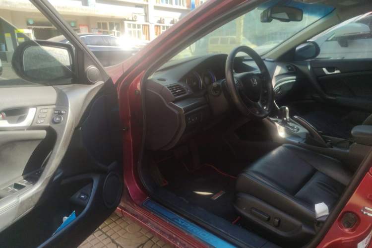 Used Honda Spirior 2013 2.4L Luxury Edition Interior 3