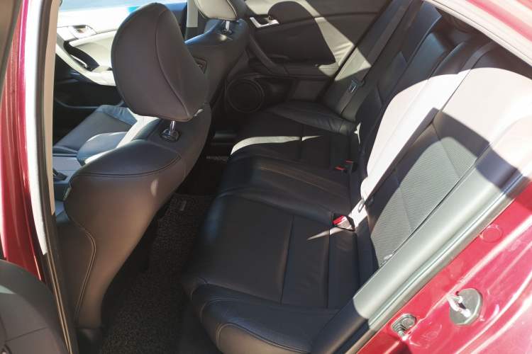 Used Honda Spirior 2013 2.4L Luxury Edition Interior 4