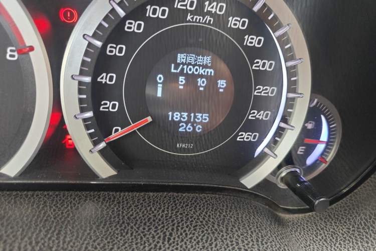 Used Honda Spirior 2013 2.0L Luxury Edition Odometer Close Up