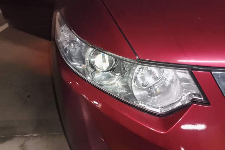 Used Honda Spirior 2013 2.4L Luxury Edition Right Front Headlight