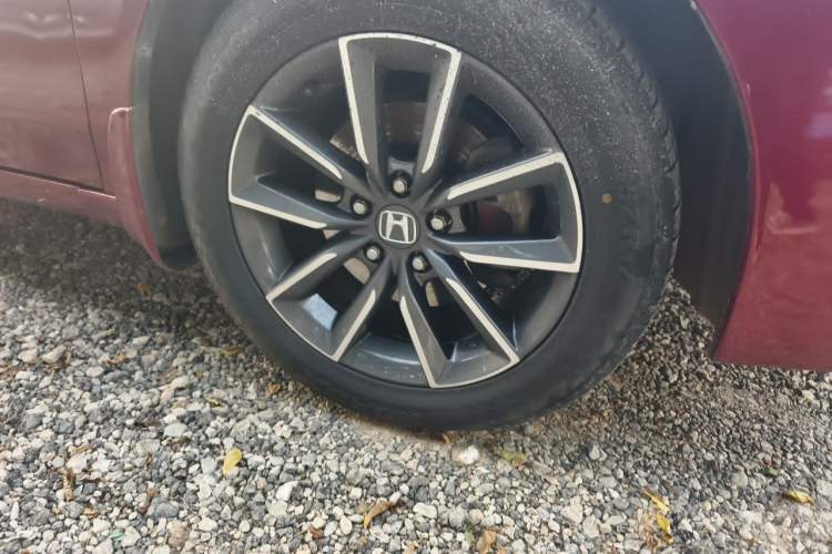 Used Honda Spirior 2013 2.4L Luxury Edition Right Front Wheel Hub