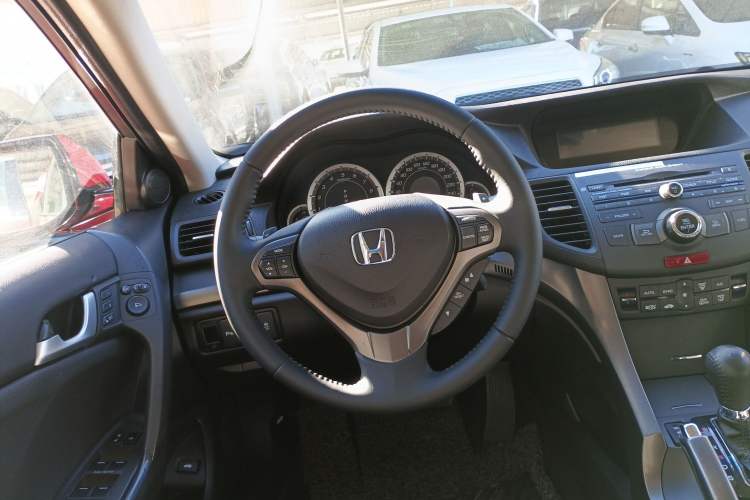 Used Honda Spirior 2013 2.4L Luxury Edition Steering Wheel