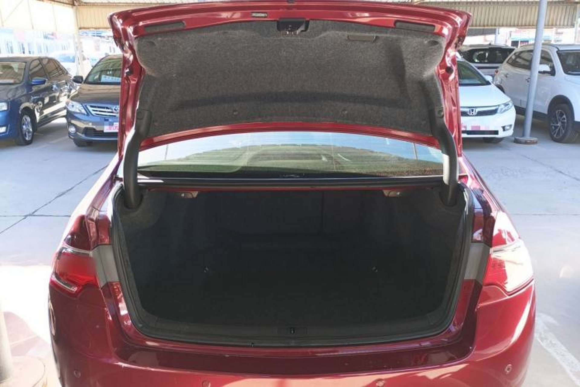 Used Honda Spirior 2013 2.4L Luxury Edition Trunk
