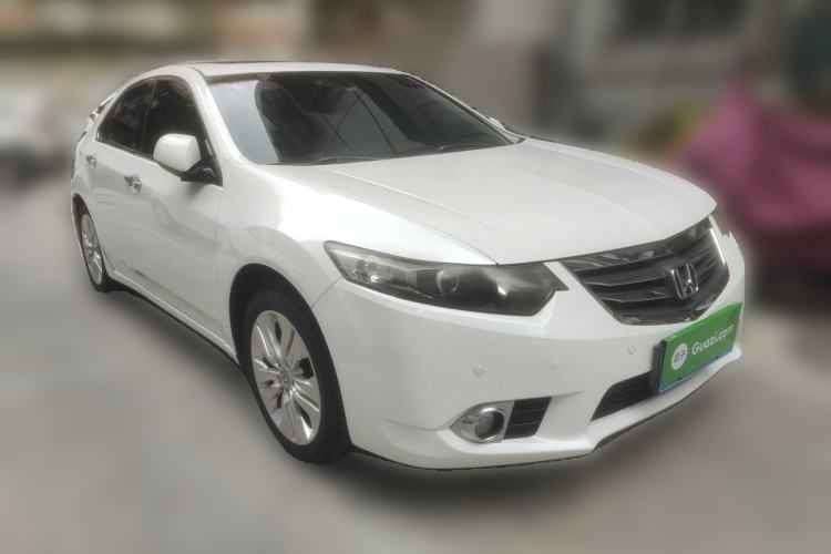 Used Honda Spirior 2013 2.4L Luxury Edition Front Right 45 Deg