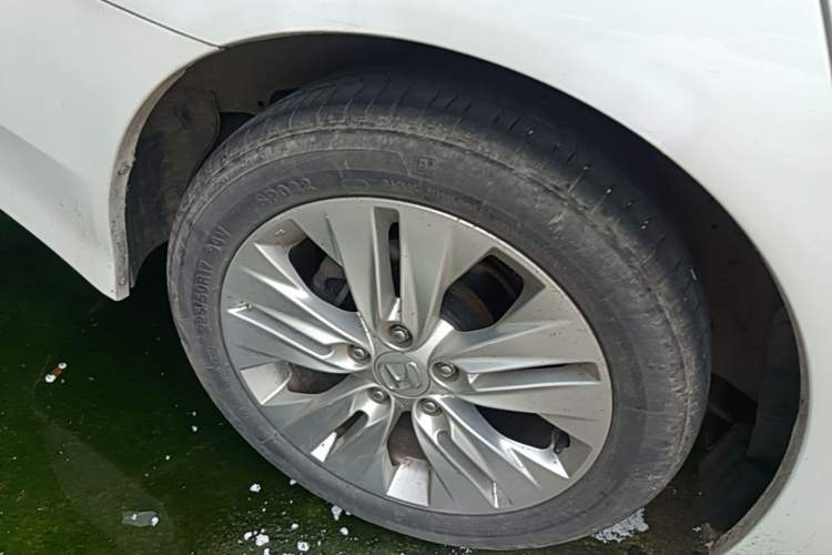Used Honda Spirior 2013 2.4L Luxury Edition Right Rear Wheel Hub
