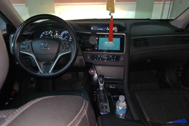 Used Honda Spirior 2015 2.0L Collector's Edition Center Console