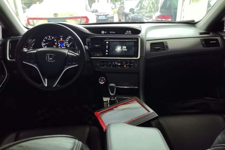 Used Honda Spirior 2015 2.4L Prestige Edition Center Console