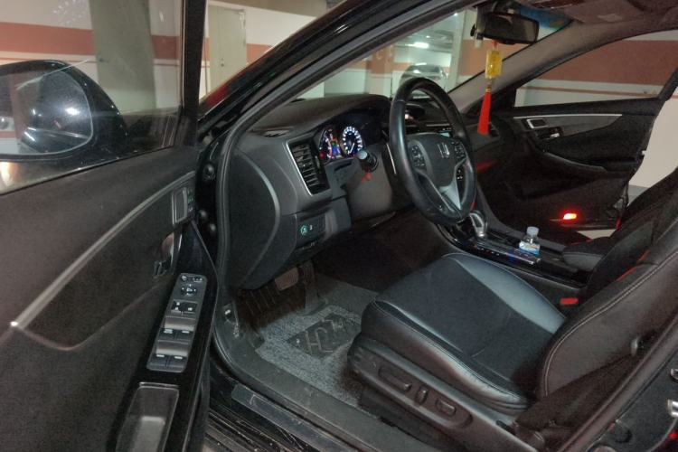 Used Honda Spirior 2015 2.0L Collector's Edition Driver Seat