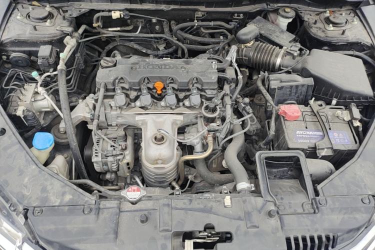 Used Honda Spirior 2015 2.0L Prestige Edition Engine Bay