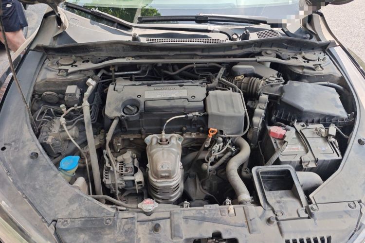Used Honda Spirior 2015 2.4L Luxury Edition Engine Bay