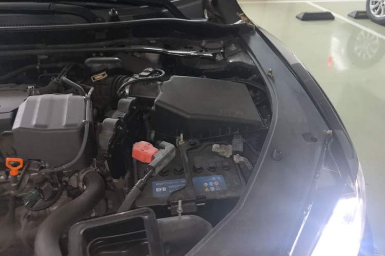 Used Honda Spirior 2015 2.4L Prestige Edition Engine Bay Left