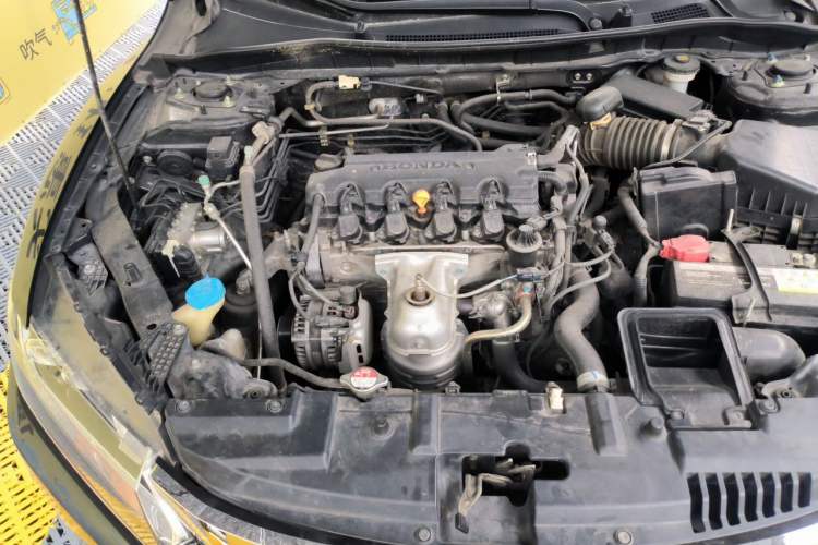 Used Honda Spirior 2015 2.0L Luxury Edition Engine Bay Right
