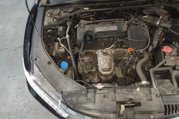 Used Honda Spirior 2015 2.4L Prestige Edition Engine Bay Right