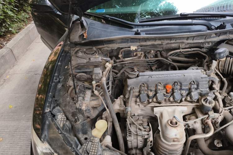 Used Honda Spirior 2015 2.0L Luxury Edition Engine Bay Right