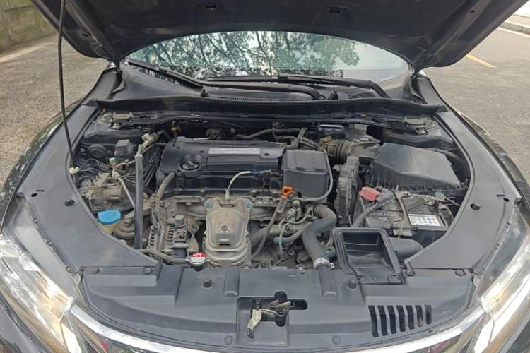 Used Honda Spirior 2015 2.4L Prestige Edition Engine Bay