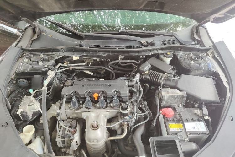 Used Honda Spirior 2015 2.0L Prestige Edition Engine Bay