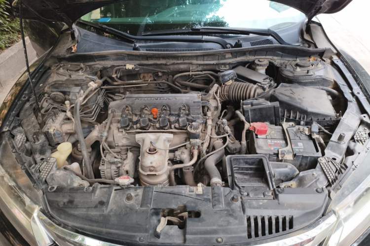Used Honda Spirior 2015 2.0L Luxury Edition Engine Bay