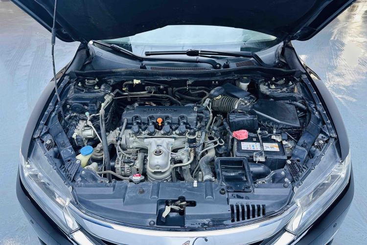 Used Honda Spirior 2015 2.0L Luxury Edition Engine Bay