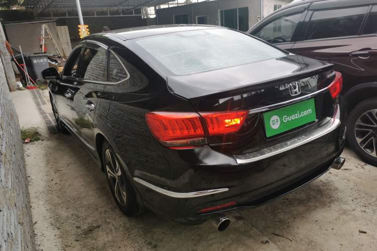 Used Honda Spirior 2015 2.4L Luxury Edition Exterior 2
