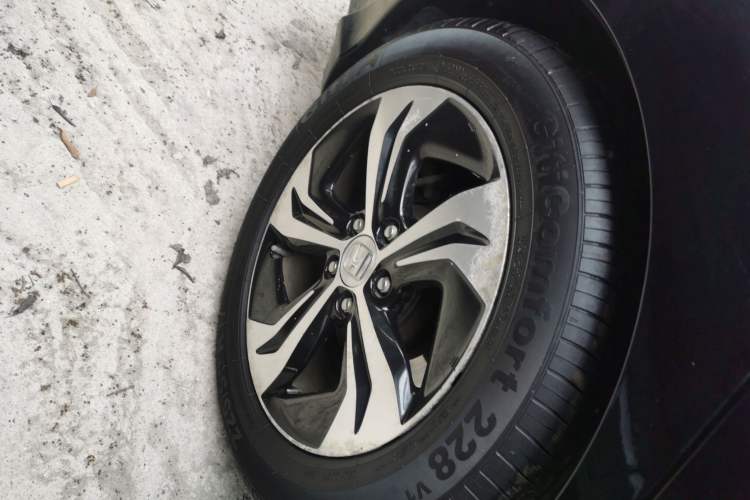 Used Honda Spirior 2015 2.4L Luxury Edition Exterior 5