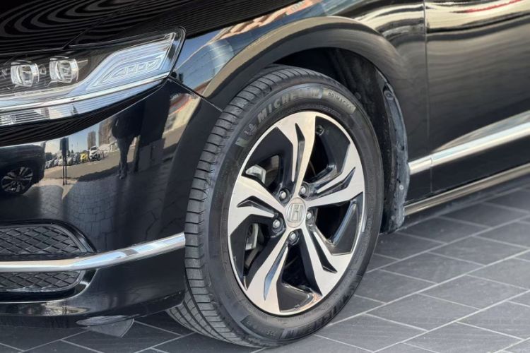 Used Honda Spirior 2015 2.4L Luxury Edition Exterior 7