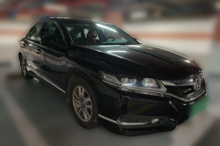 Used Honda Spirior 2015 2.0L Collector's Edition Front Right 45 Deg